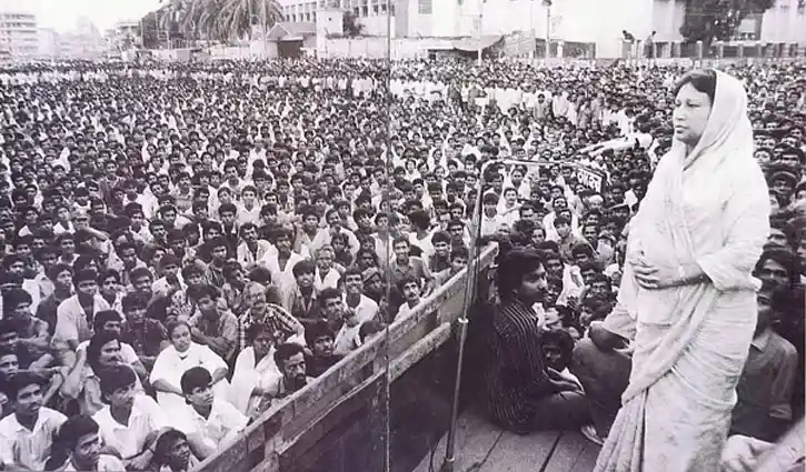 বেগম খালেদা জিয়ার রাজনৈতিক জীবন 